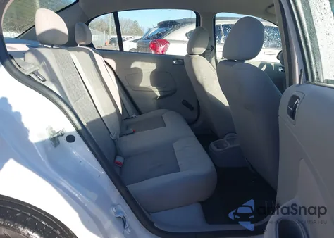 2010 Chevrolet Cobalt Ls z USA, uszkodzony, nr VIN 1G1AB5F56A7203992